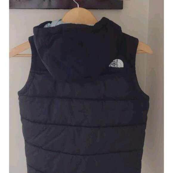 The North Face Black Kids Vest - Picture 7 of 10